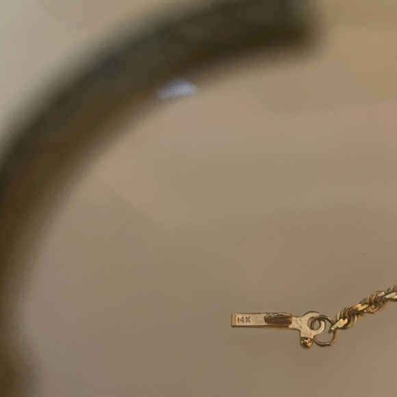 100% real 14k gold rope chain necklace 18”❤️ 6.8 grams. Not gold plated ❤️ - Picture 10 of 12